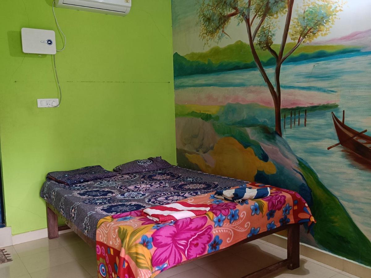 Est Hem Guesthouse Arambol Exterior foto