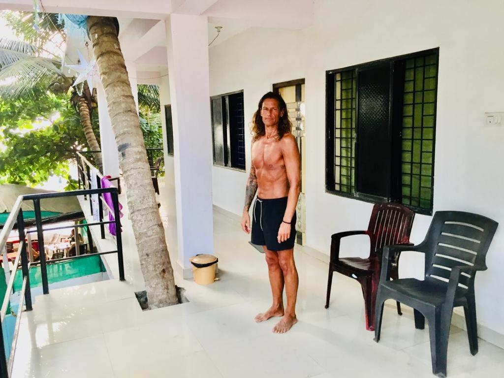 Est Hem Guesthouse Arambol Exterior foto